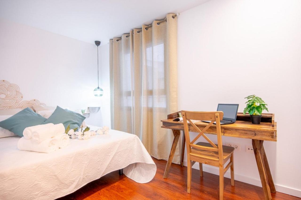 Expoholidays-apartamentos Centro Parking Gratis * Almería