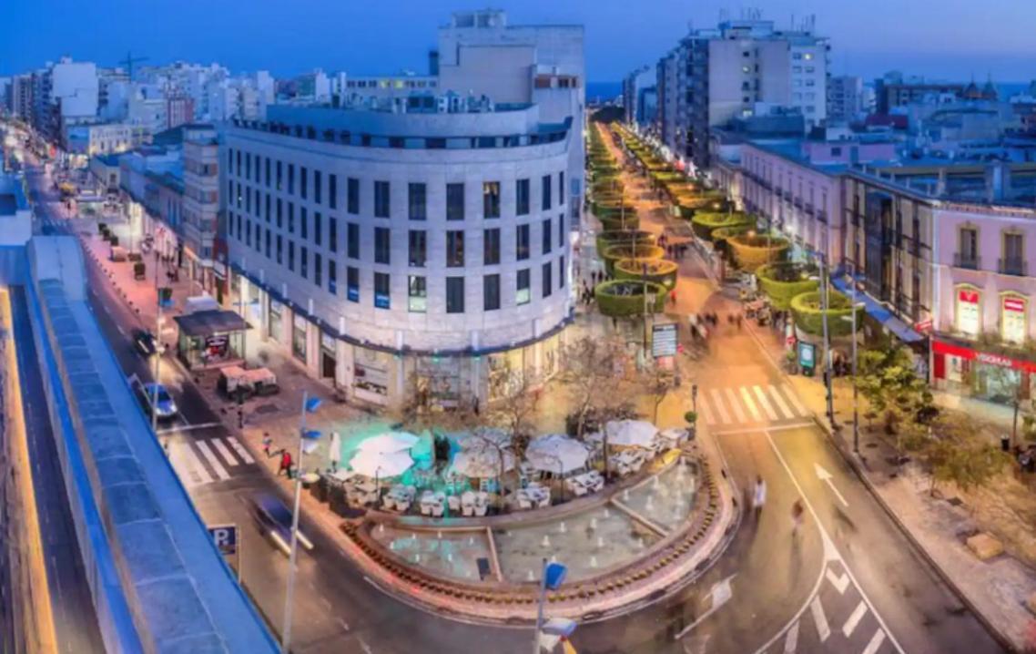 Expoholidays-apartamentos Centro Parking Gratis Almería